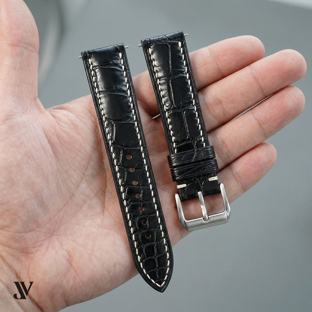 Padded Alligator Black — shown on watch